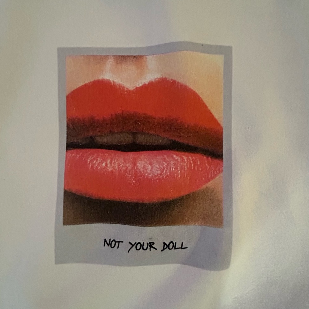 Forever 21 Not Your Doll Red Lip Art Print white crewneck sweatshirt
